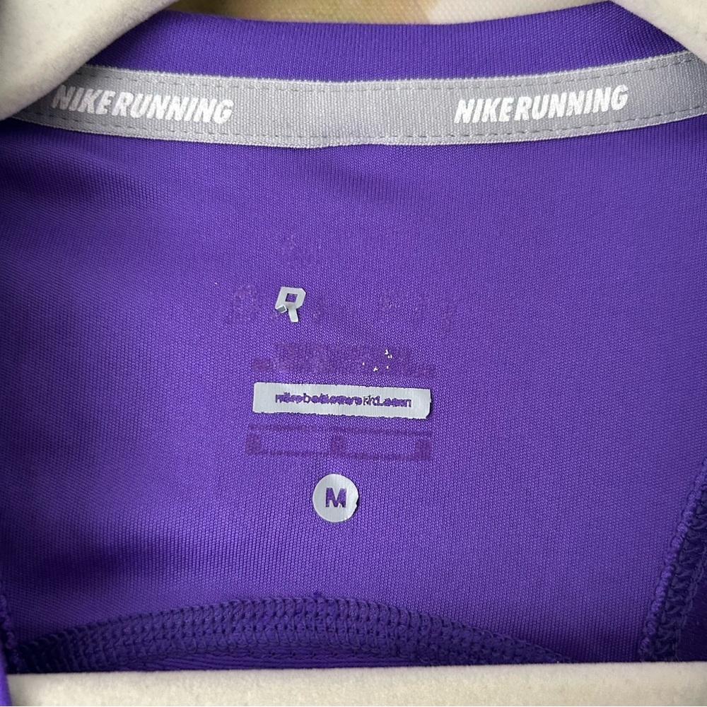 Nike Air Racerback Tank - Picture 2 of 3